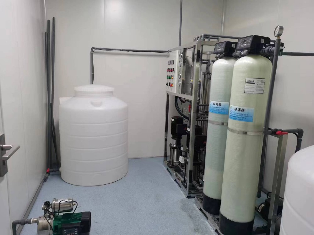 昆明某社区医院供应室安装0.5吨/时反渗透纯水设备